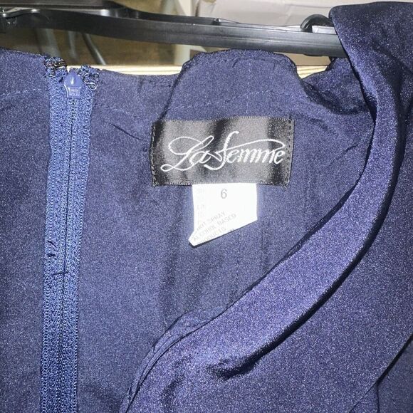 La Femme Navy Blue Off the Shoulder Ruched Lace Trumpet Gown Size 6. $438. 15 - Picture 6 of 11